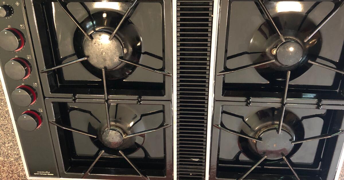 JennAir Expressions Black Gas Downdraft Cooktop CVGX2423B for 850 in