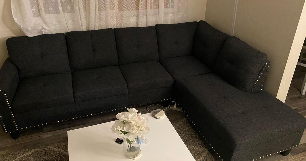 Sectional couch for 350 in Sacramento, CA For Sale & Free — Nextdoor