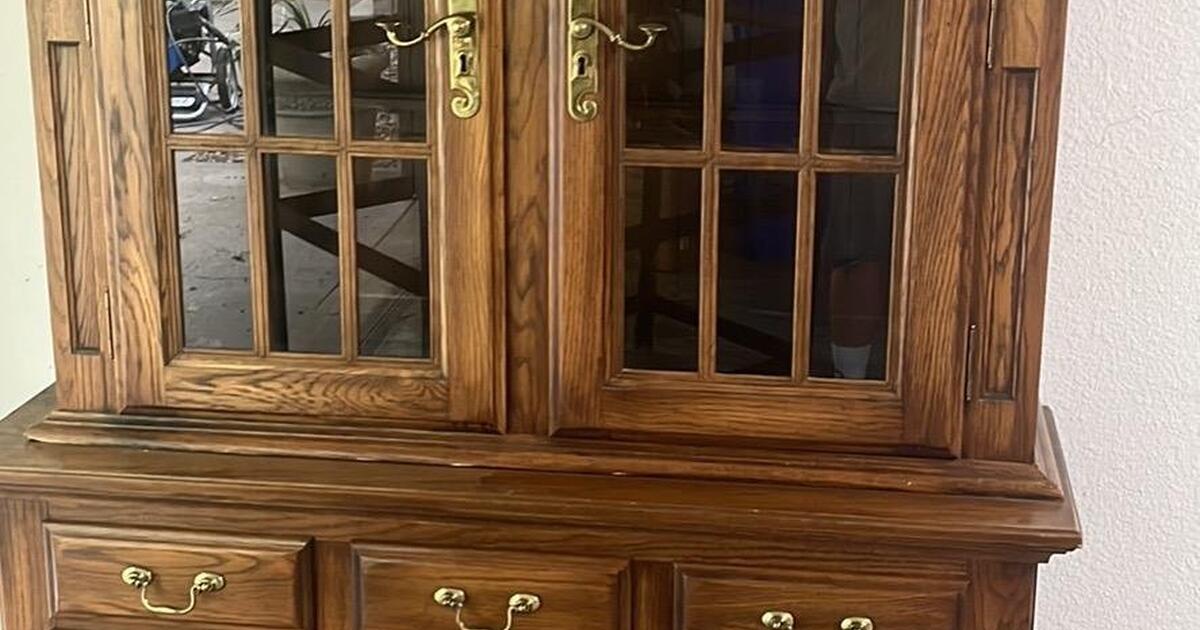 China Hutch Buffet For 25 In Shawnee KS Finds Nextdoor China Hutch Buffet For 25 In Shawnee KS Finds Nextdoor