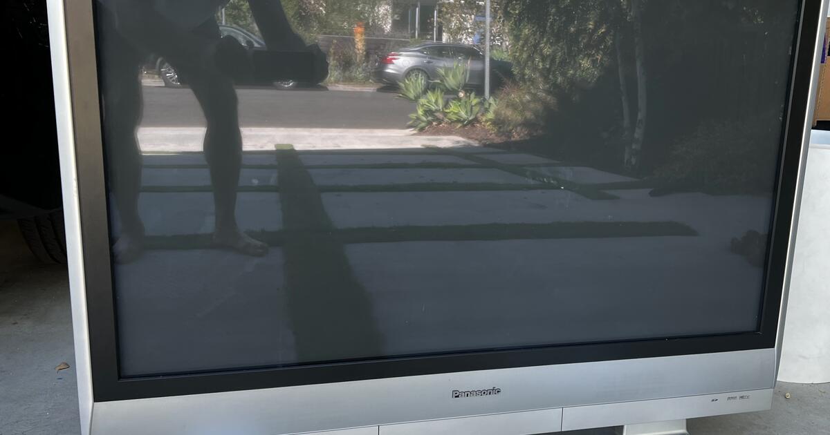 Plasma TV 42 inch Panasonic for Free in Los Angeles, CA Finds — Nextdoor