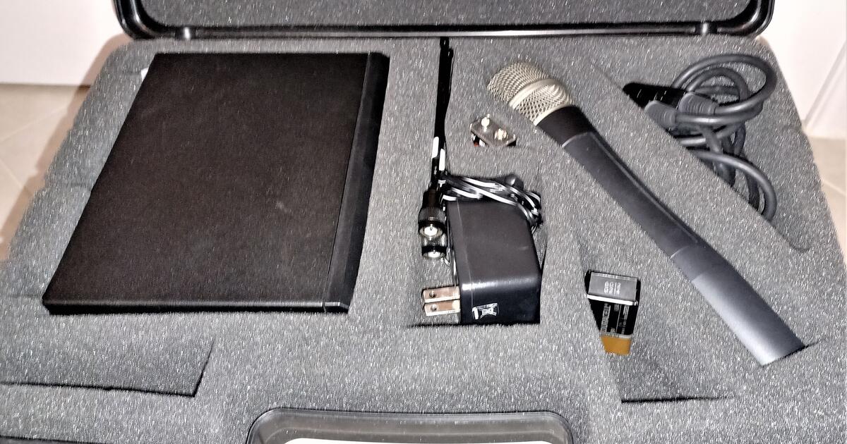 EV WIRELESS MICROPHONE SYSTEM for 100 in Greenville, SC Finds — Nextdoor