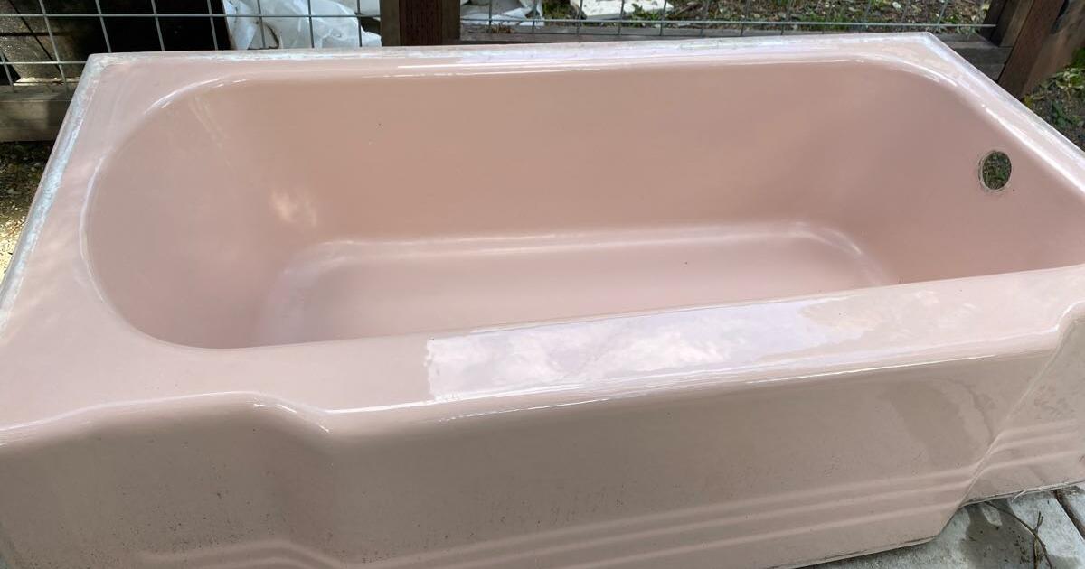 Retro vintage pink tub FREE for Free in Piedmont, CA Finds — Nextdoor