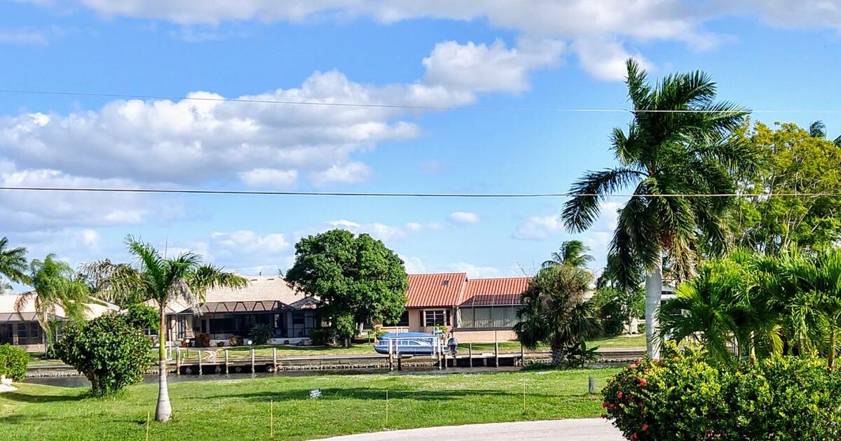 Burnt Store Isles Waterfront Lot for Sale for 310000 in Punta Gorda
