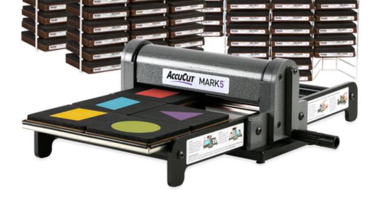 Accucut Die cut machine with 150 plus die cuts for Free in Mount