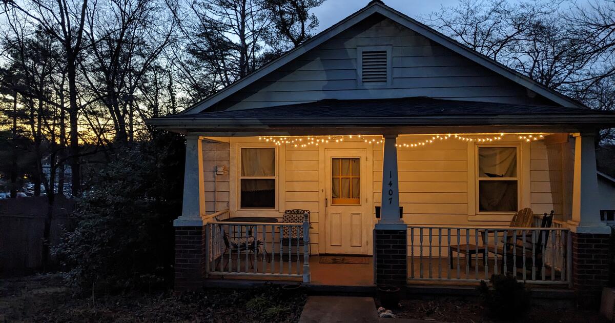 1 unfurnished bedroom 750 Woolen Mills in Charlottesville, VA For