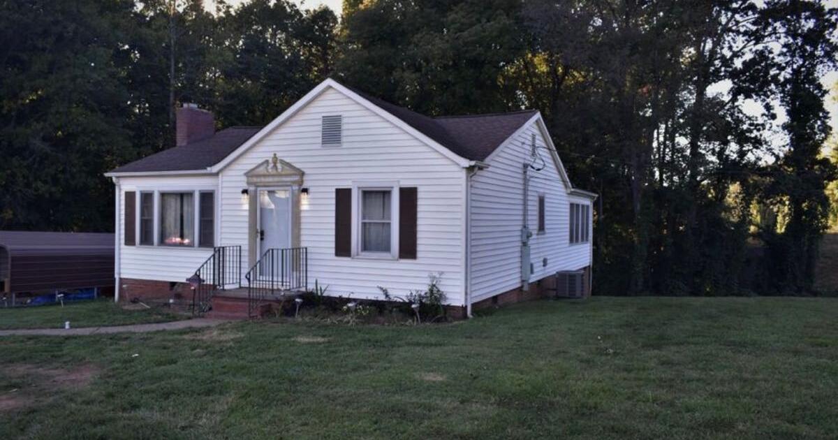 3 Bedroom 15 Bathroom Home For Rent Belmont Nc For 2000 In Belmont Nc For Sale And Free 8890