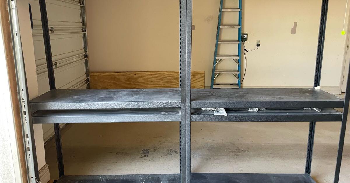 2 metal shelves in Las Cruces, NM Finds — Nextdoor