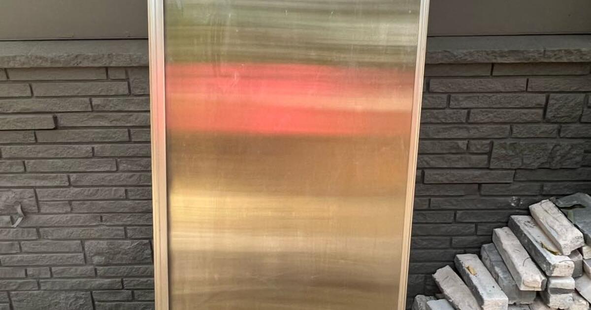 Subzero 611 Fridge/Freezer for 475 in Mercer Island, WA For Sale