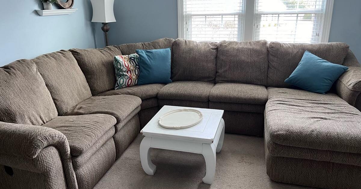 Sectional Sofa for 140 in Wilmington, NC For Sale & Free — Nextdoor