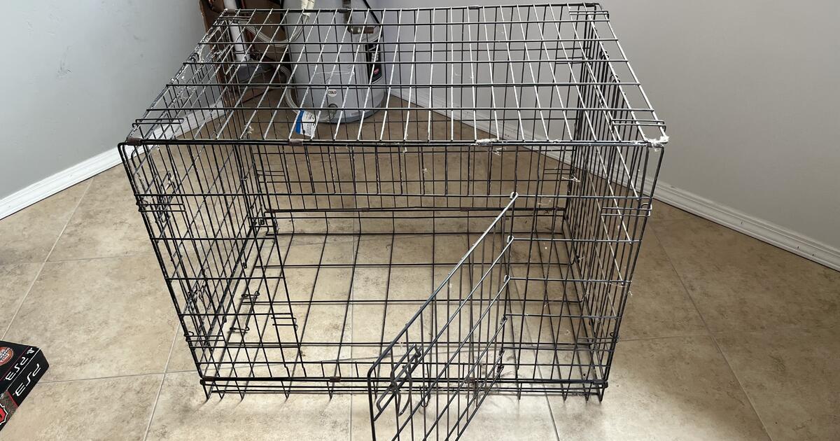 Double door dog kennel for 15 in Tucson, AZ Finds — Nextdoor