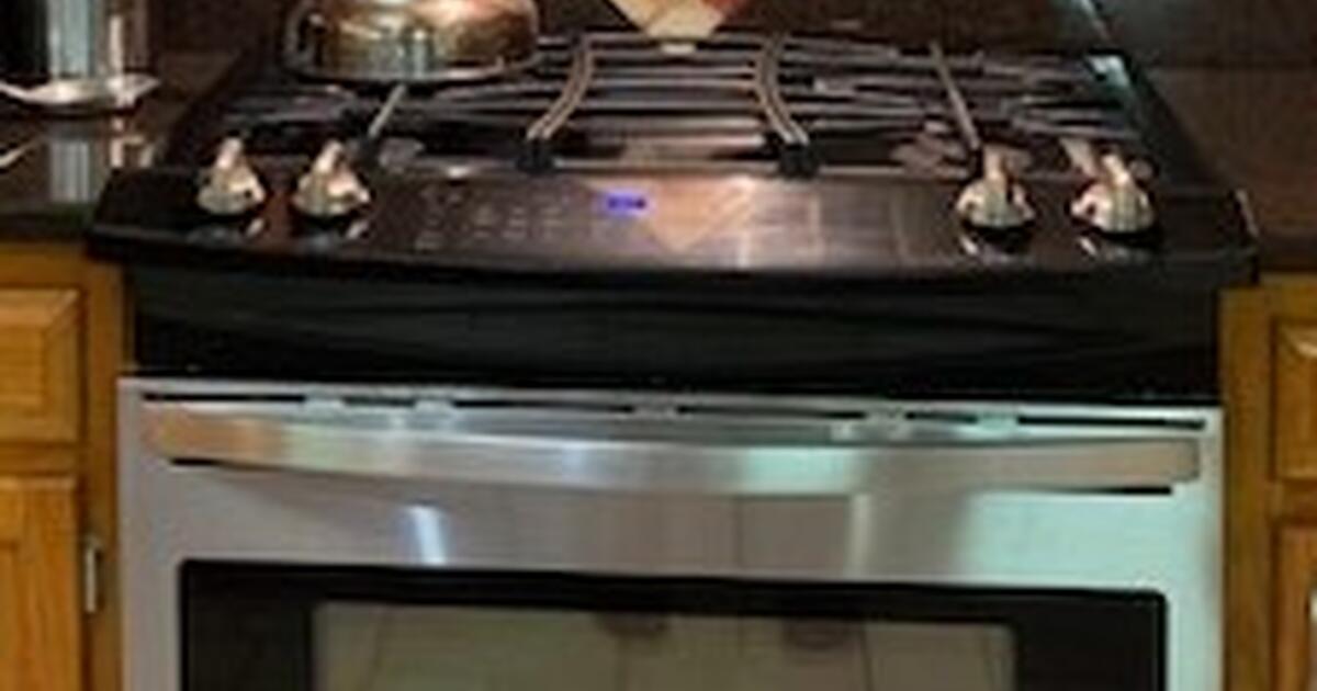 Kenmore Elite Stove for Sale for 250 in Atlanta, GA For Sale & Free
