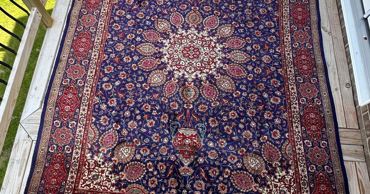 1960s Vintage Persian Wool Rug for 1200 in Louisville, KY For Sale