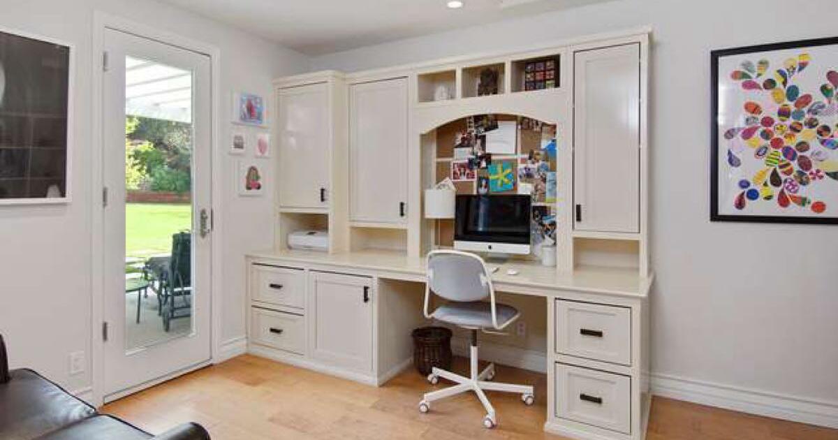 WALL UNIT for Free in Calabasas, CA For Sale & Free — Nextdoor