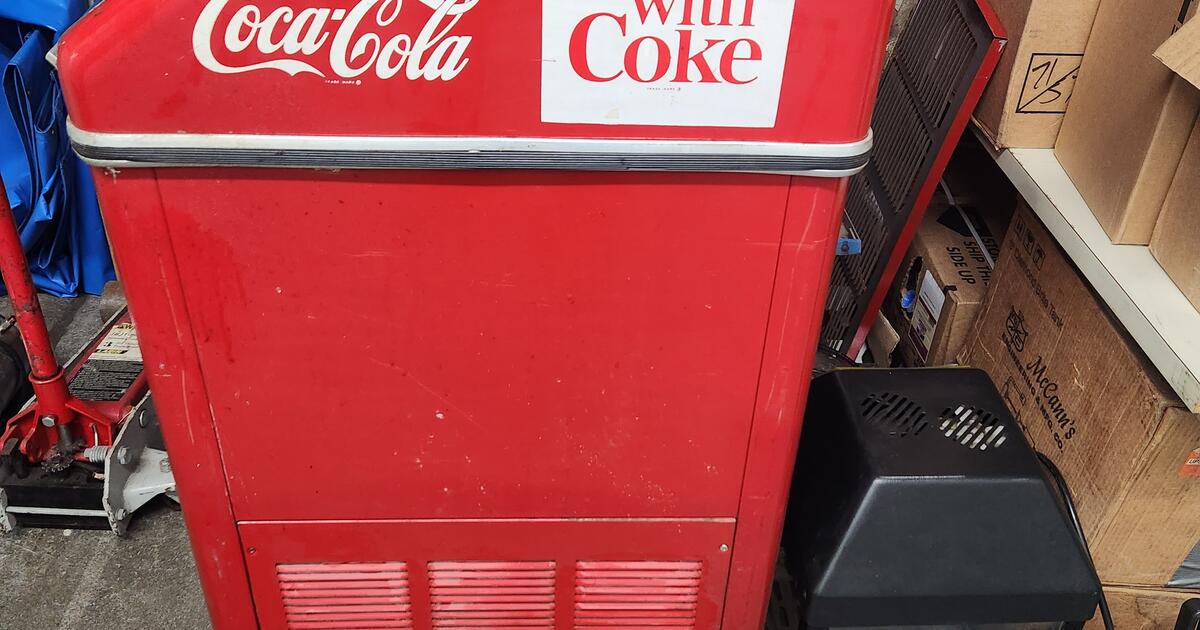 Antique/old Coca Cola Ice Machine for 100 in Golden Valley, MN Finds