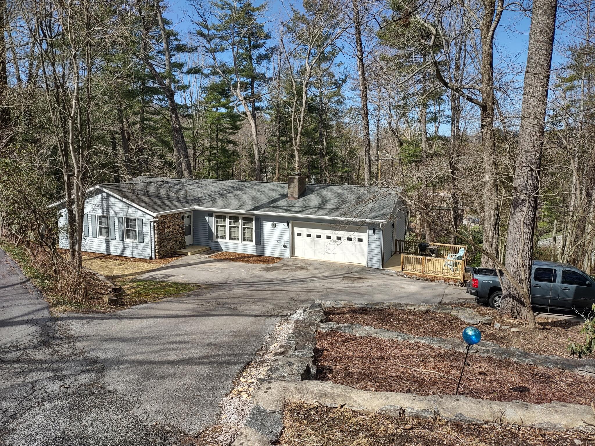 Beautiful Home For Rent In Laurel Park, Hendersonville in Laurel Park