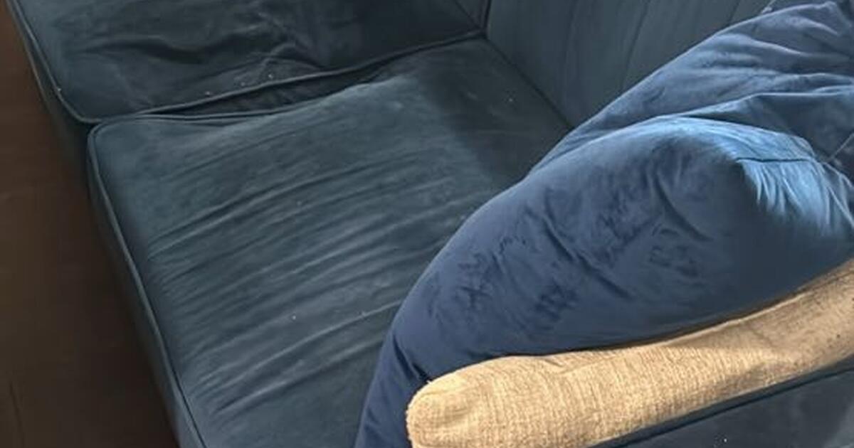 Blue futon style couch for Free in Houston, TX For Sale & Free — Nextdoor