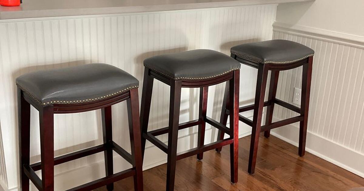3 Bar Stools for 30 in Bluffton, SC For Sale & Free — Nextdoor