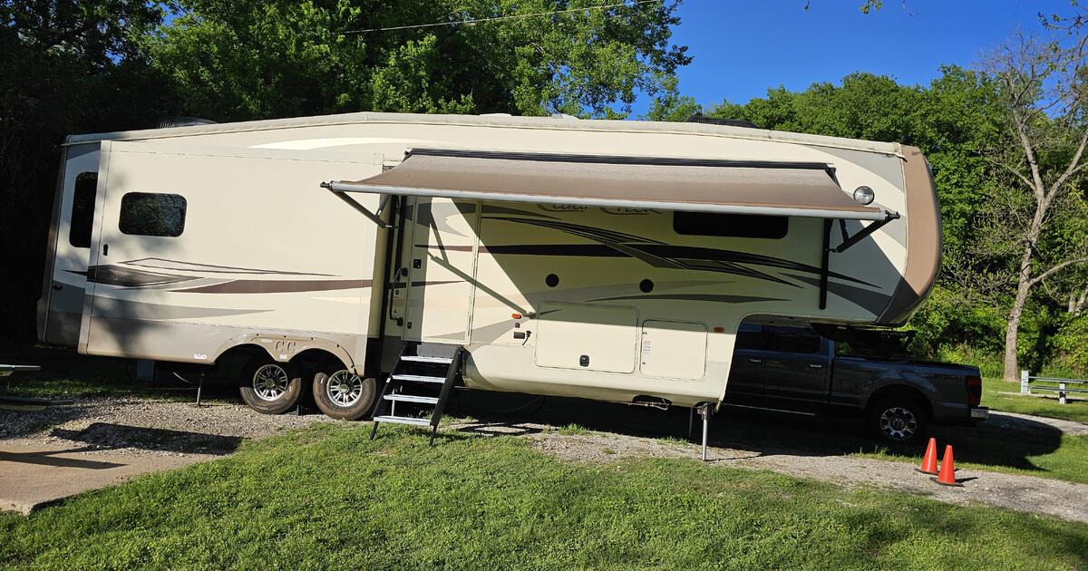 2014 Forest River Cedar Creek 36' Fifth Wheel RV for $25950 in Granbury ...