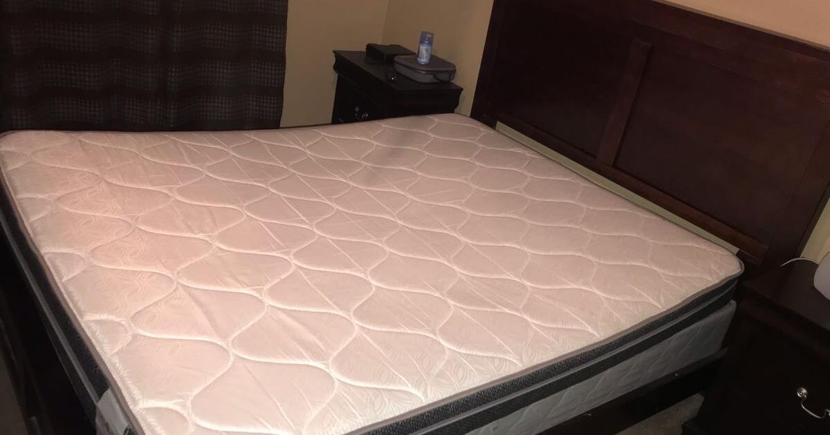 Free beds!Must take both beds,Not one or the other!!All or nothing. for