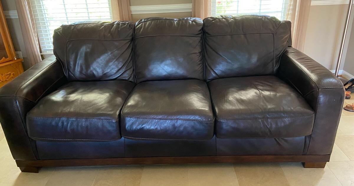 Two grain leather sofas for 600 in Ashburn, VA Finds — Nextdoor
