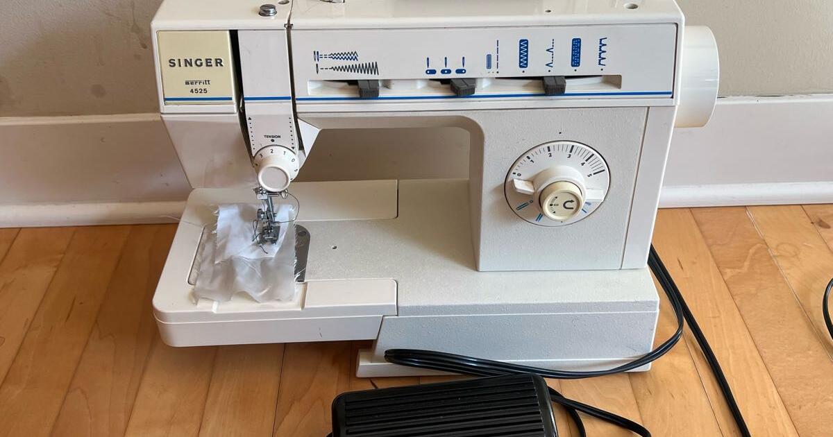 Singer sewing machine for 65 in Woodbury, MN For Sale & Free — Nextdoor