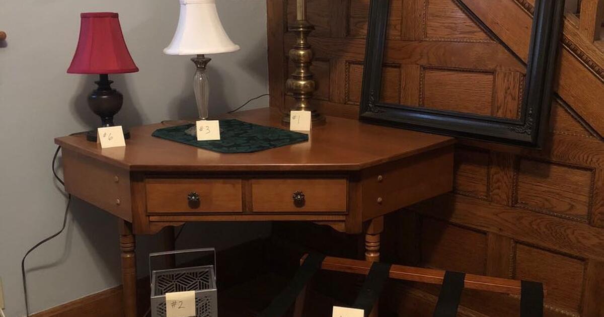 Lamps with shades. Choice. 10/ea. Irvington area for 10 in