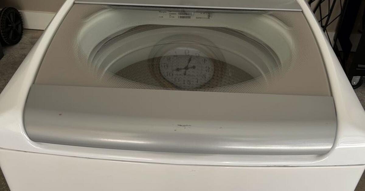 Whirlpool washer and electric dryer Free for Free in Greensboro, GA