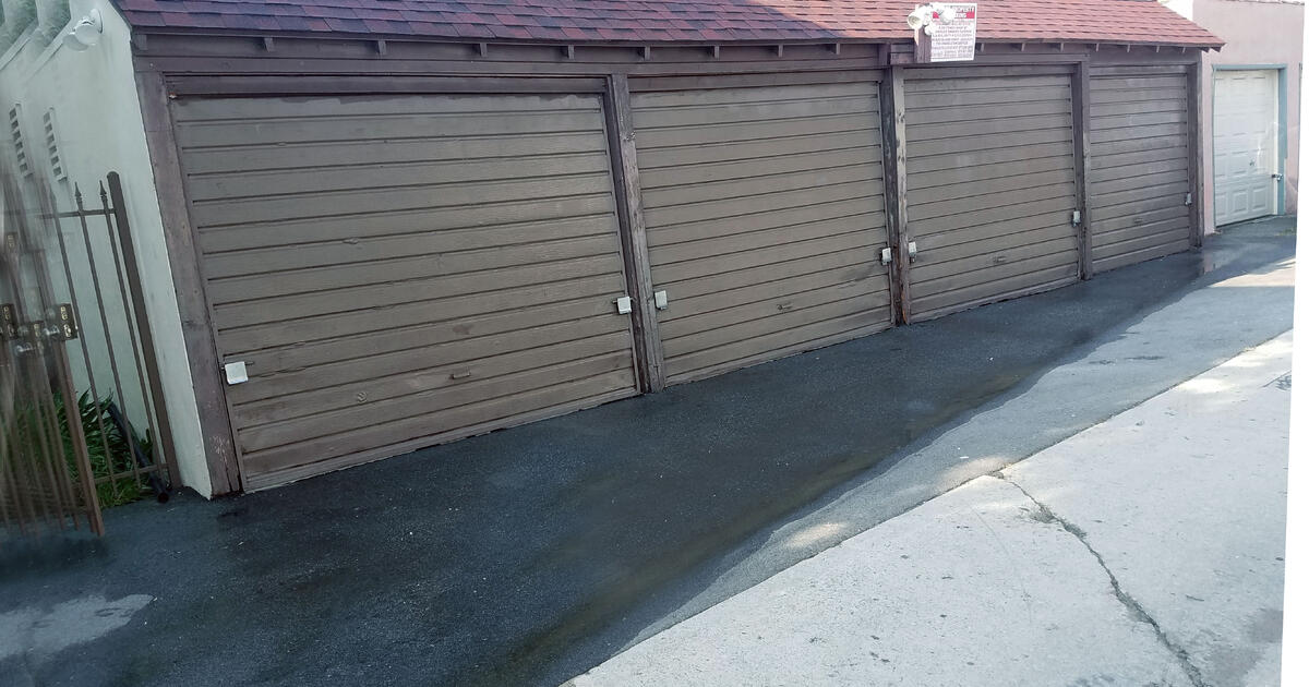 Storage / Garage For Rent NOT Housing Secure Behind Large Sliding