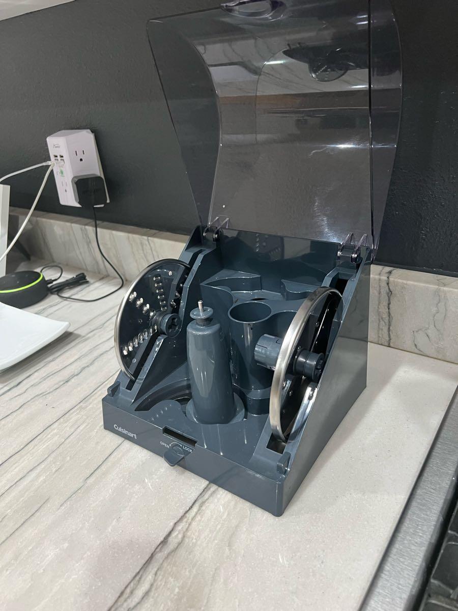 14 c Cuisinart Food Processor accessories for Free in Safety Harbor, FL