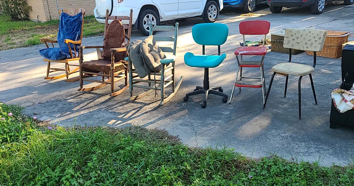 Left Over Items From Garage Sale in Baytown, TX For Sale & Free