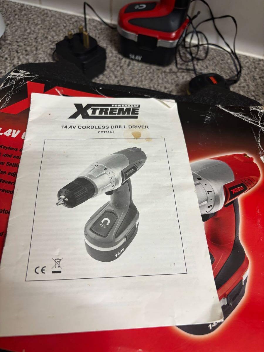 Xtreme Powerbase Cordless Drill Driver Por £30 En Albans