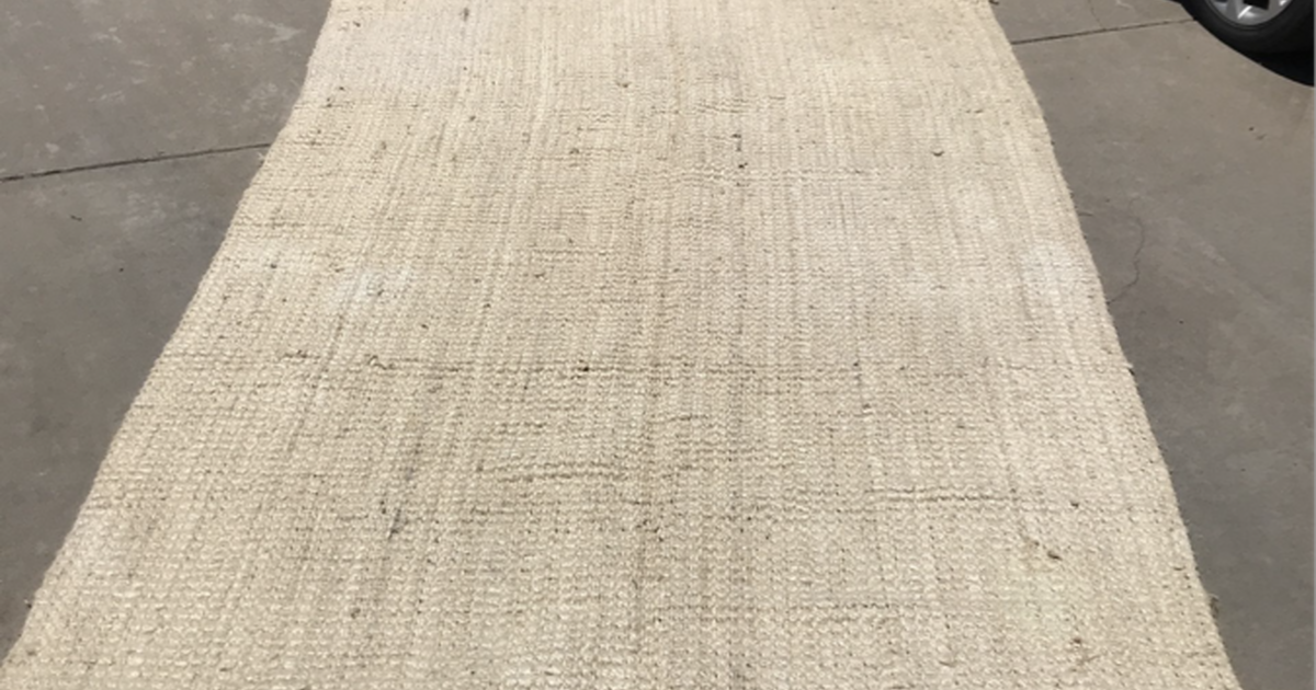 Rug for 50 in Visalia, CA Finds — Nextdoor