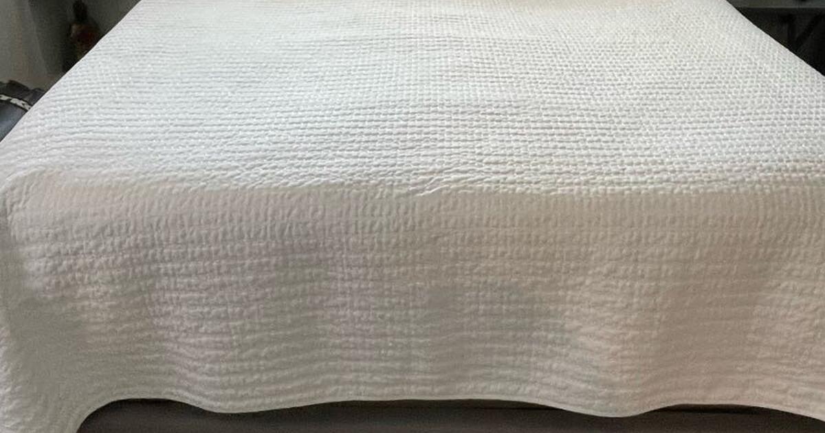 Stylish beachy grey Queen bedframe/headboard hardly used! used. If