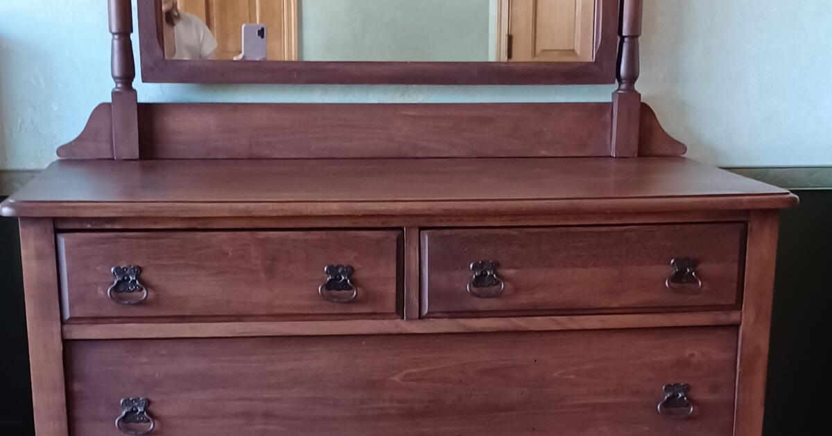Dresser with Mirror for 100 in Tucson, AZ Finds — Nextdoor