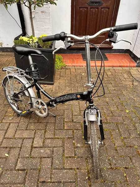 Easy Street City Folding Bike For 75 In London Engl For Sale Free Nextdoor