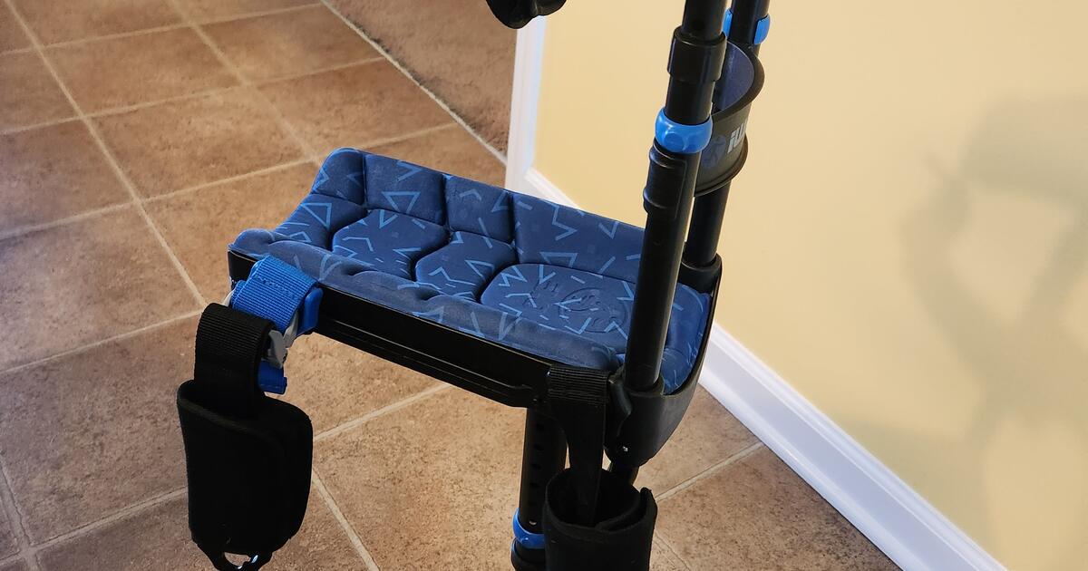 iWalk 3.0 Knee Crutch (used twice) for 65 in Lexington, KY For Sale