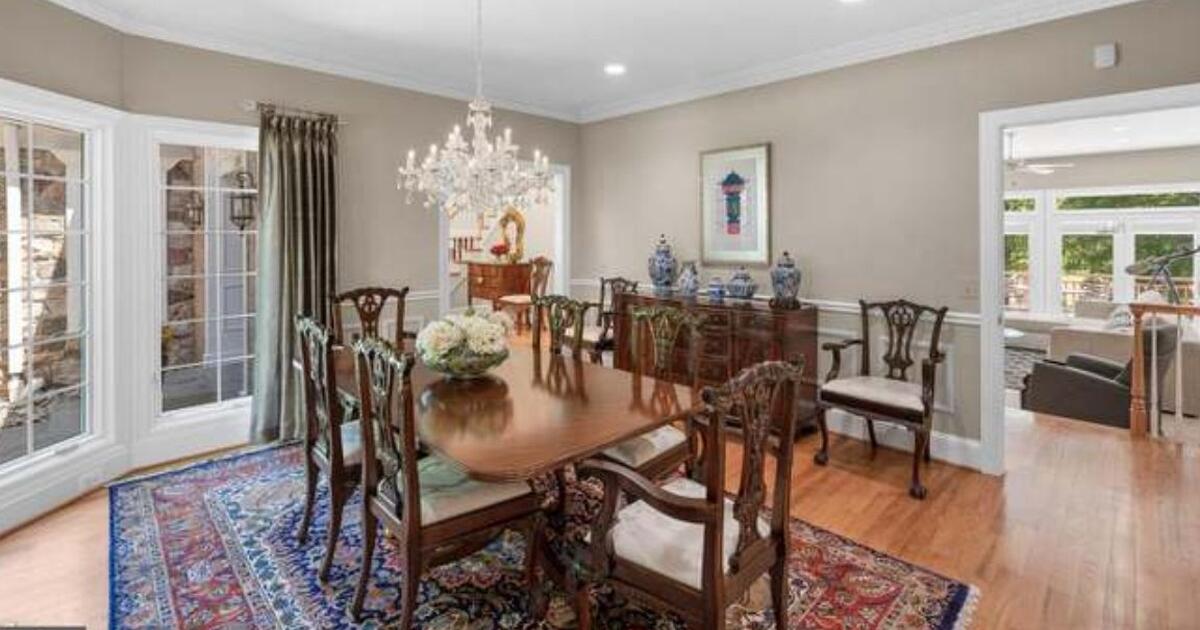Last call maximum charitable donation value dining set for 950 in