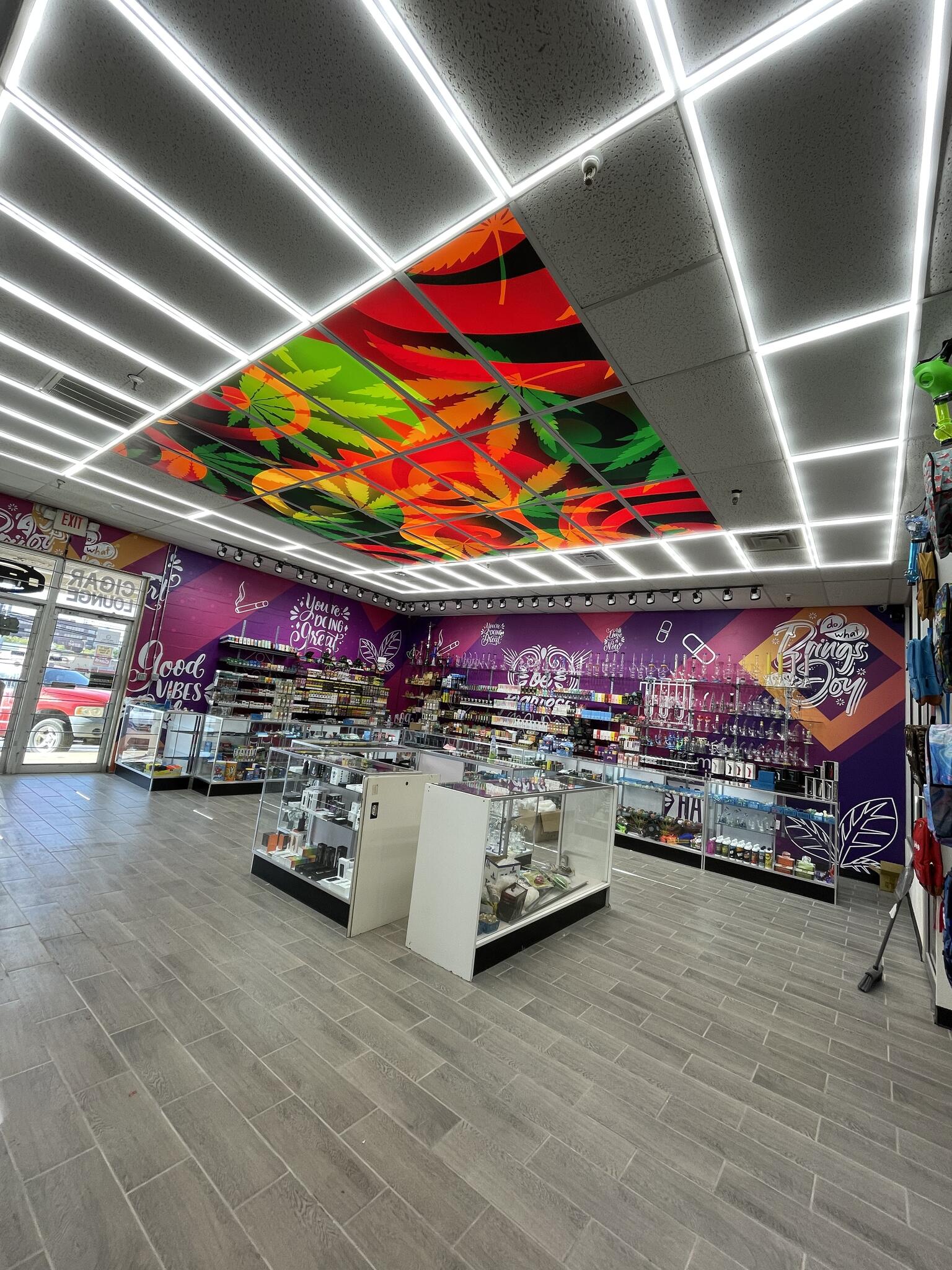 Planet smokie and vape - Sherman, TX