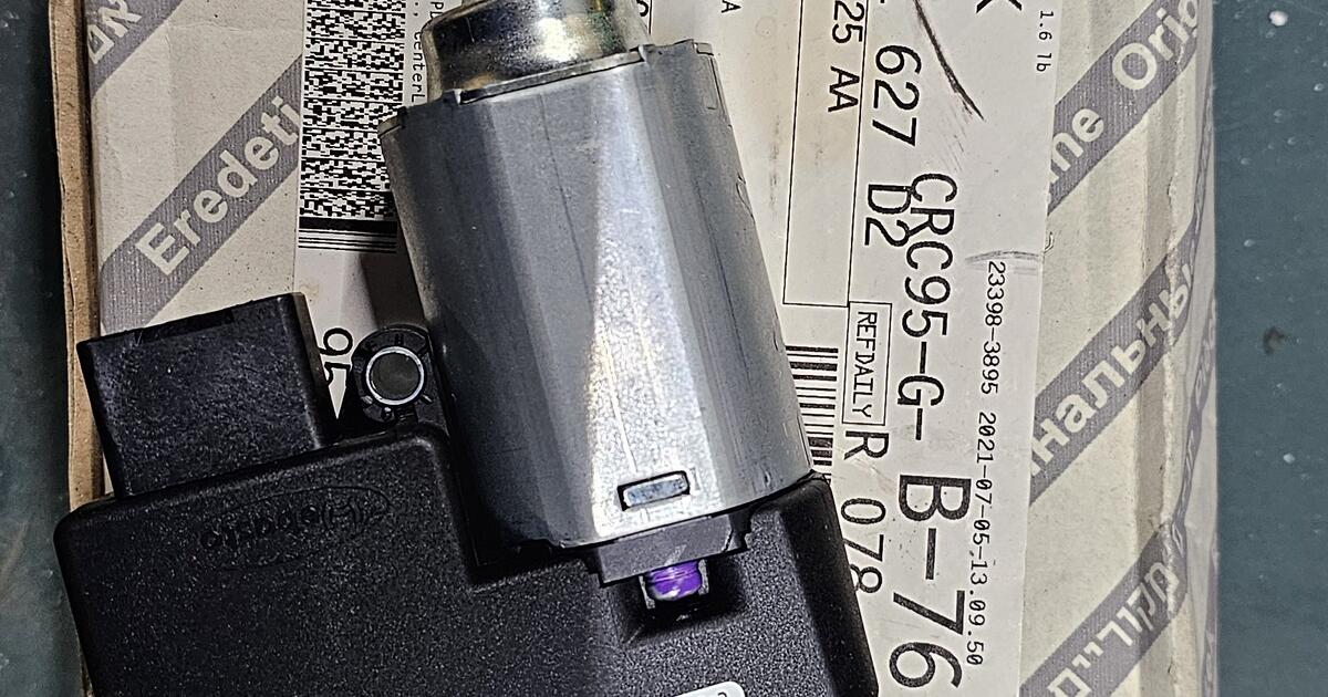 Like new oem left sunroof motor for 20152020 jeep renegade for 100 in