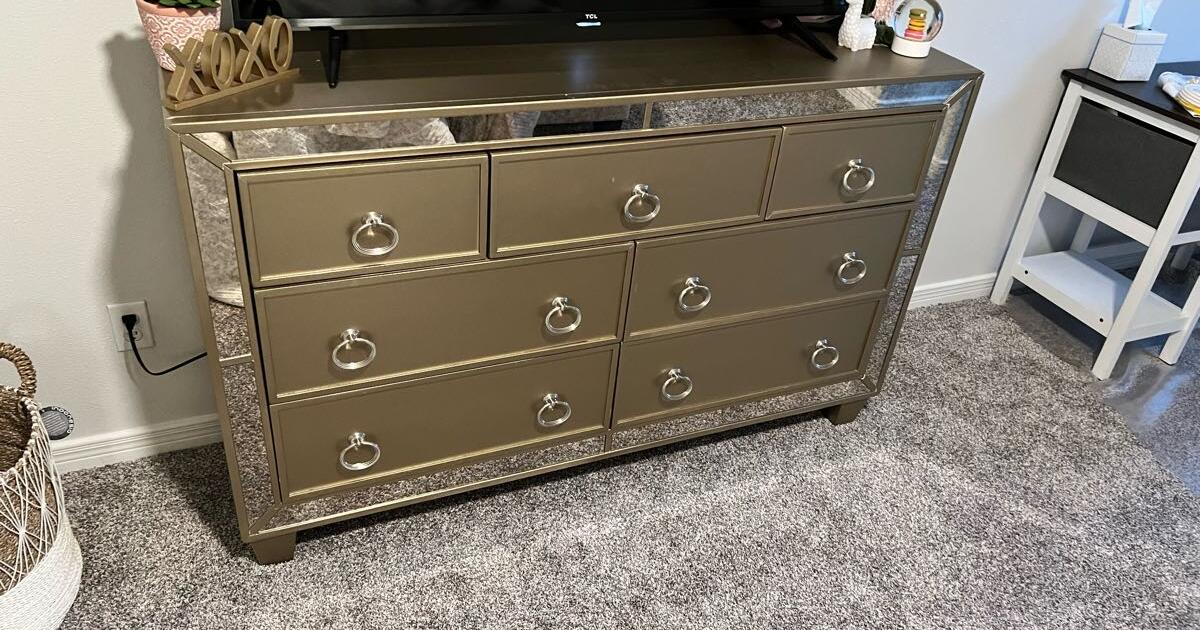 Dresser for 350 in El Paso, TX For Sale & Free — Nextdoor