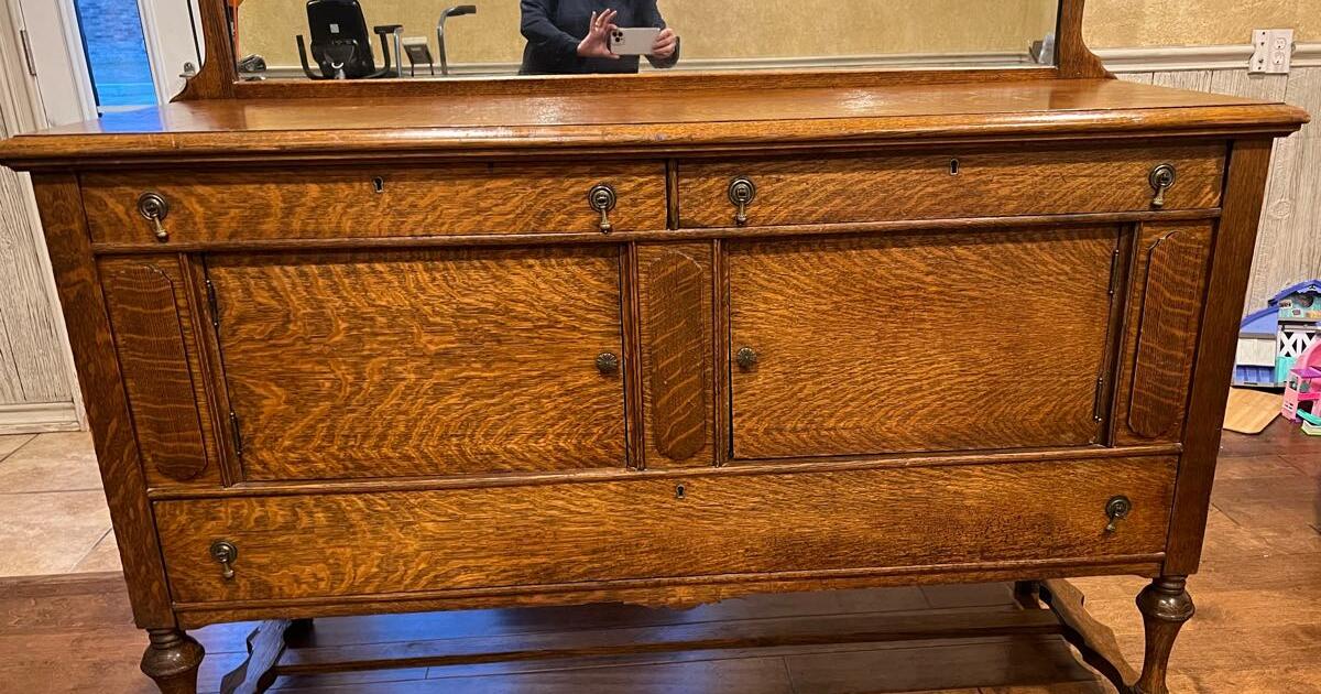 Antique Tiger Oak Buffet for 250 in Palmer, TX Finds — Nextdoor