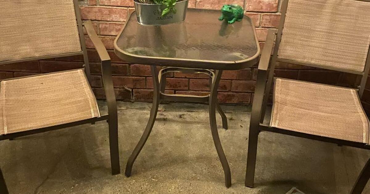Outside table and chairs for 40 in Corpus Christi, TX For Sale