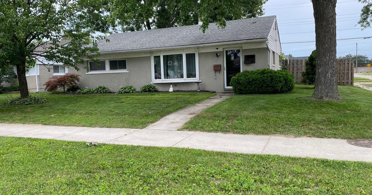Room for rent in Home for 750 in Madison Heights, MI For Sale & Free