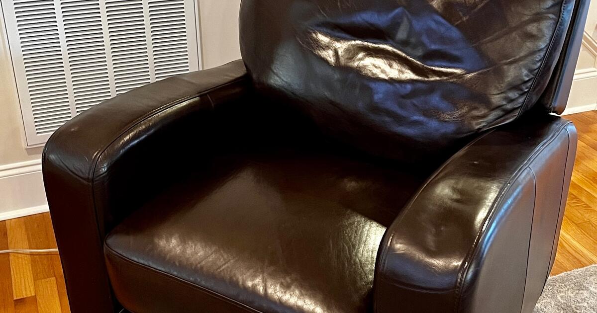 Leather Recliner for 95 in Charlotte, NC For Sale & Free — Nextdoor