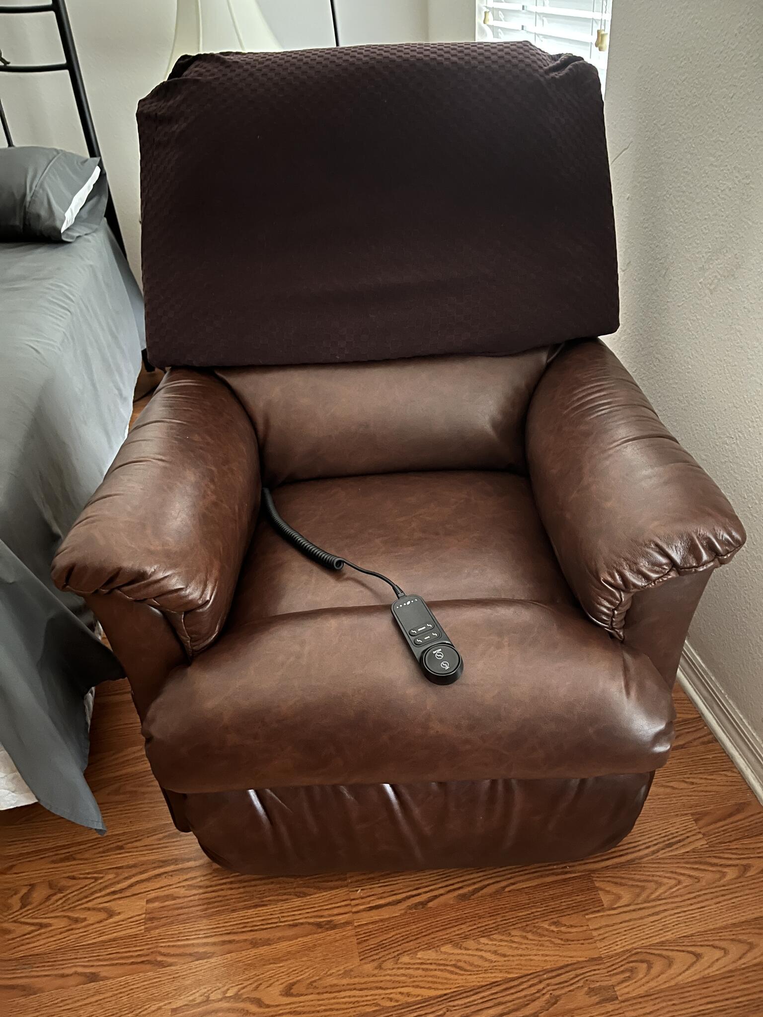Lazy Boy electric recliner. Purchased for over 2,000. rudy.joseph215