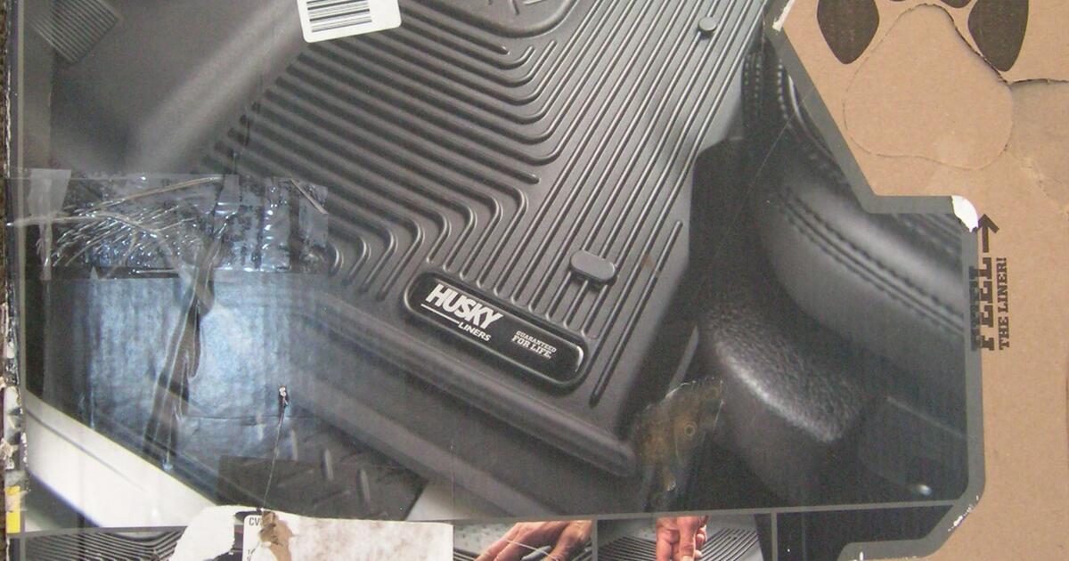 Husky XAct Contour 2nd Seat Floor Liner 52941 20182020 Chevrolet