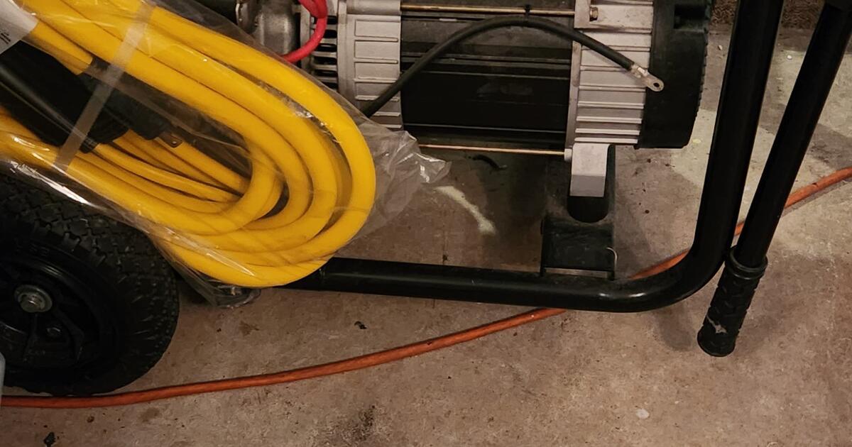 Briggs & Stratton EXL8000 generator for 360 in Delray Beach, FL