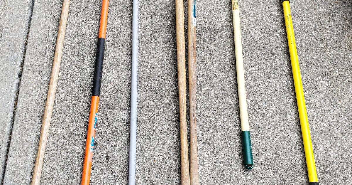 Outside and garden tools. Flower garden netting 2 rools brand new not open. for 20 in Whiteland