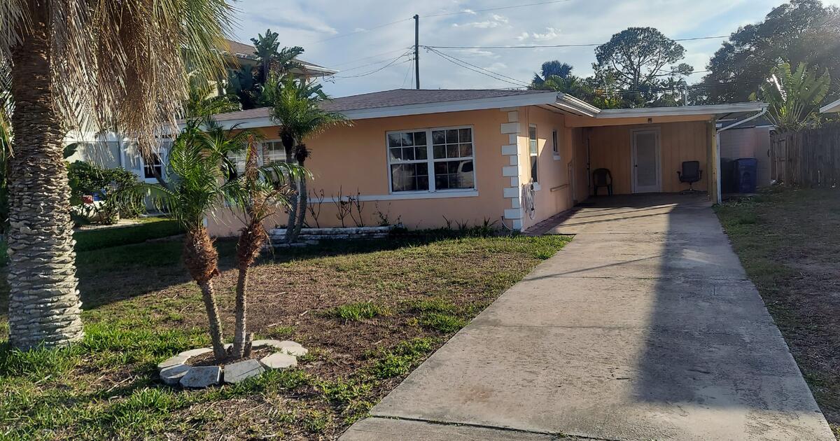 Rental 2 Bedroom 1 Bath Carport in Dunedin, FL For Sale & Free — Nextdoor