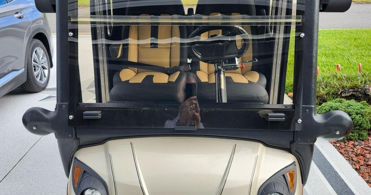 2013 Custom Enclosed Electric Golf Cart for 7800 in The Villages, FL